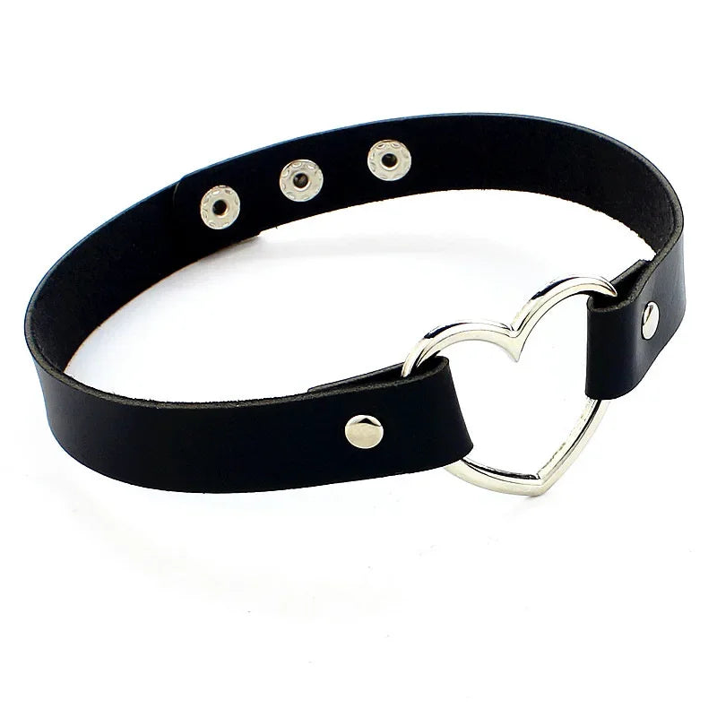 Choker Cuir Gothique Cœur