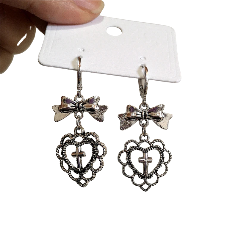 Boucles d’Oreilles Gothiques Coeur