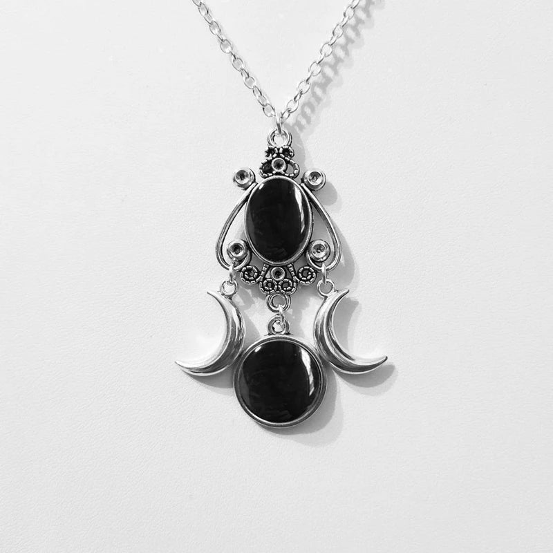 pendantif Lune Gothique