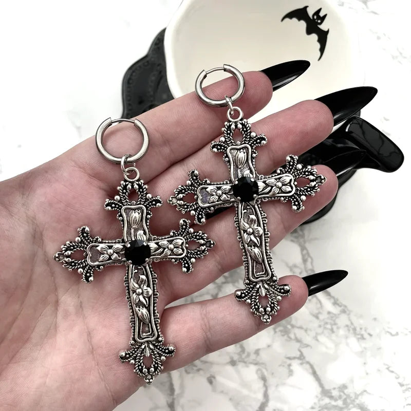 Boucles d’Oreilles Crucifix Gothique