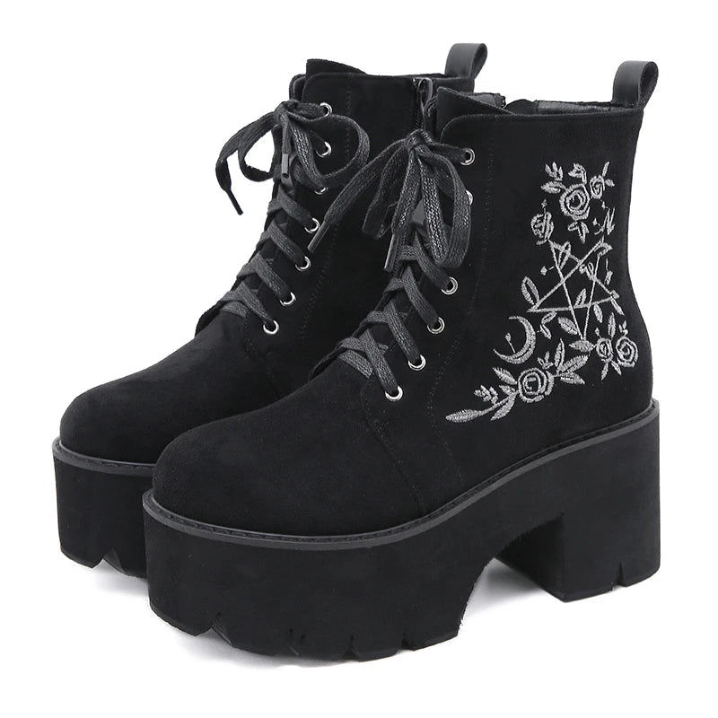 Bottines femmes gothique