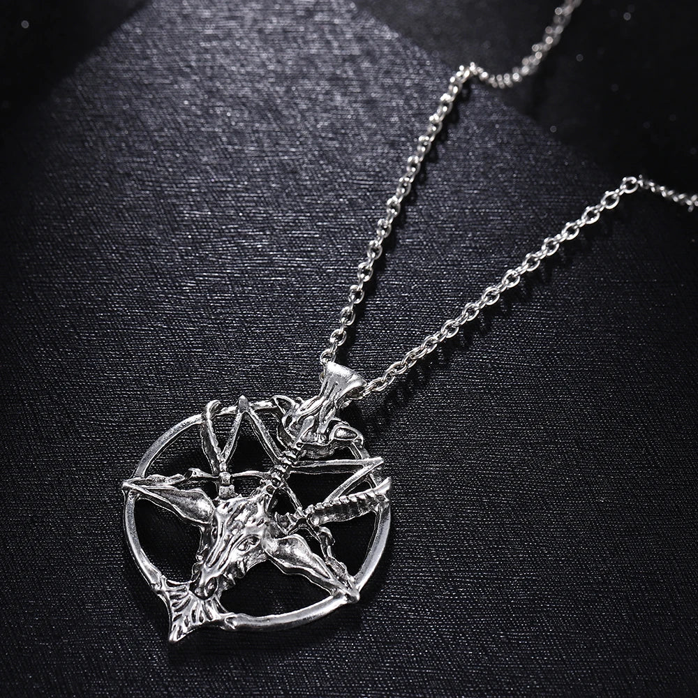 Collier Gothique Pentagrames