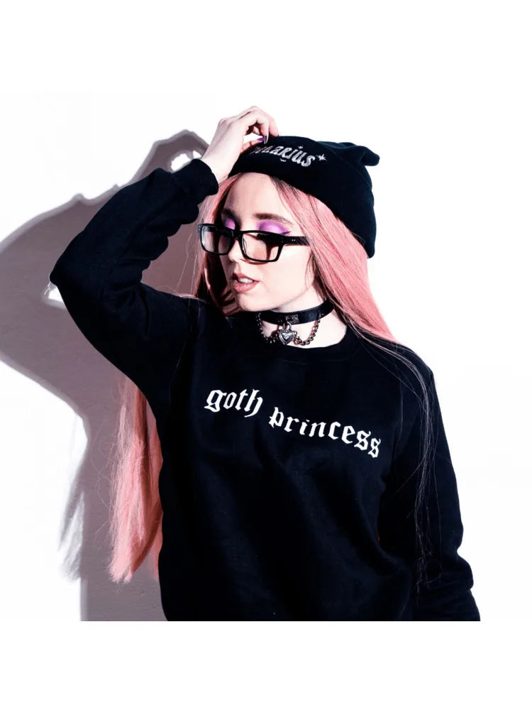Pull Gothique