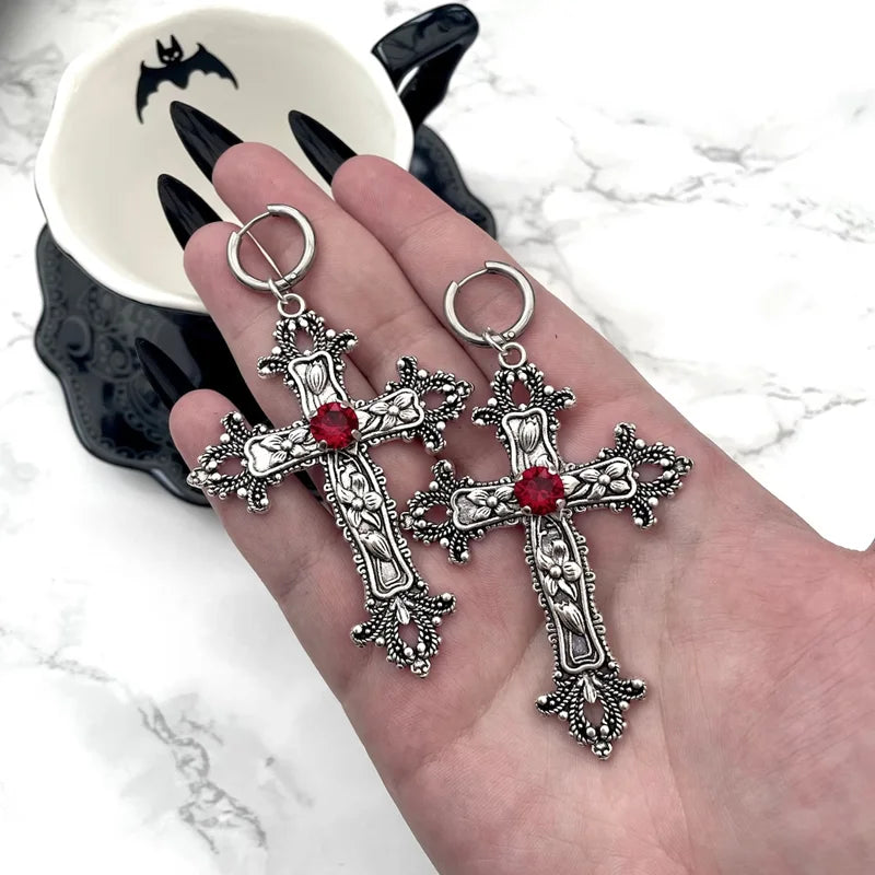 Boucles d’Oreilles Crucifix Gothique