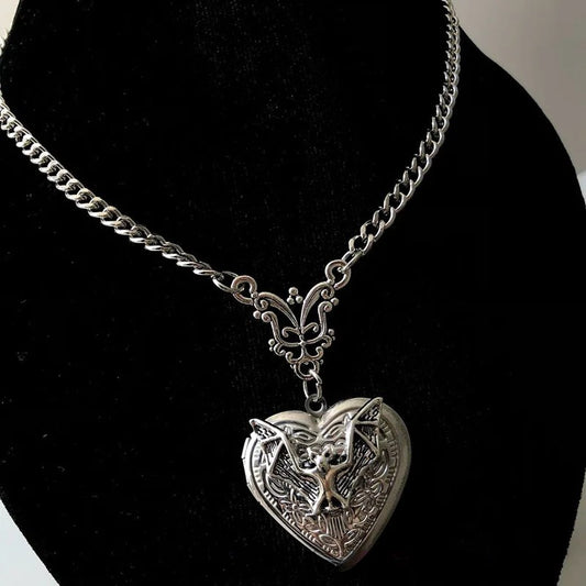Collier Gothique Coeur